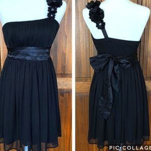 Women's Sleeveless Black Cocktail Dress Size M